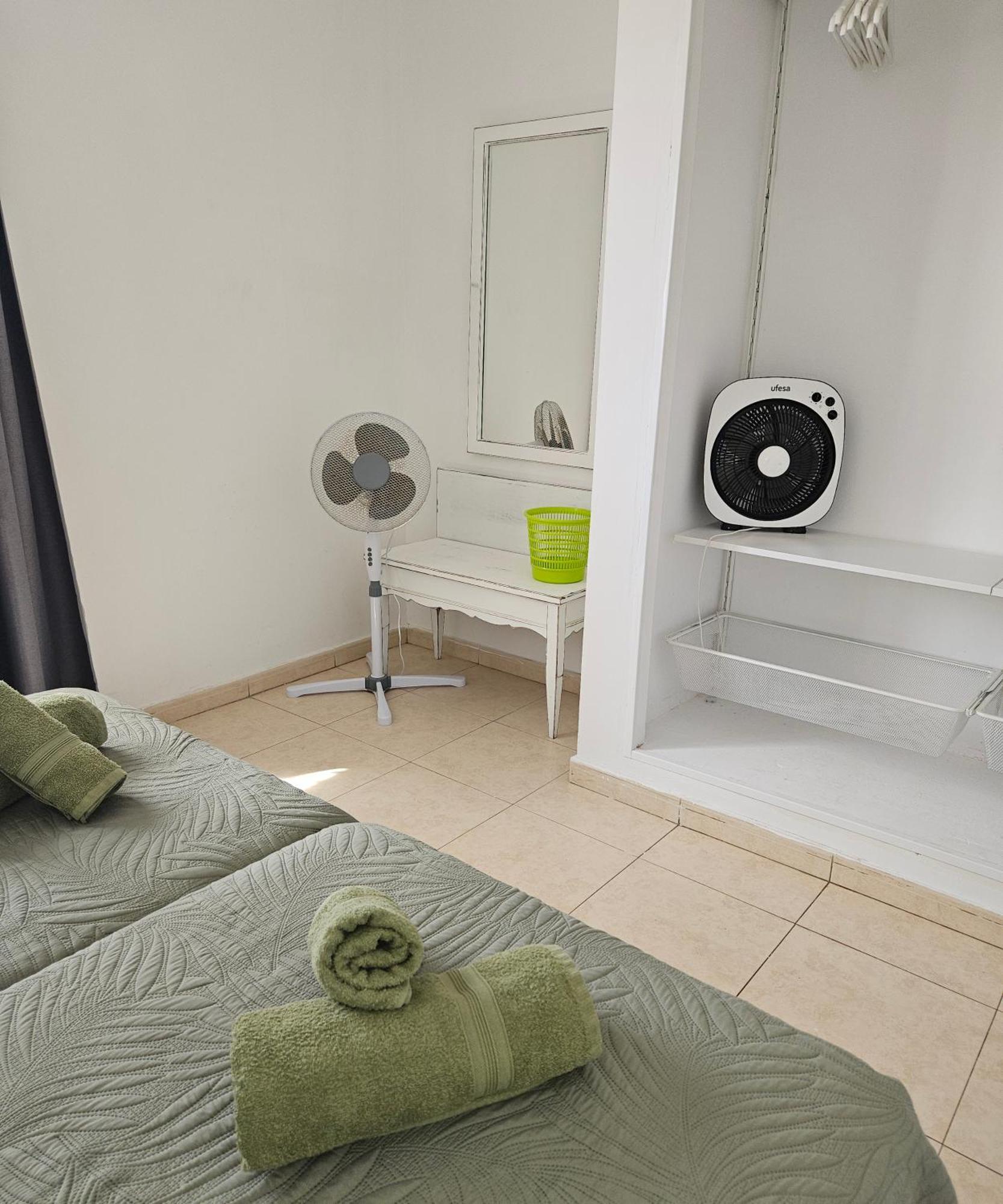 Oasis Royal 3 Piscinas Apartment Corralejo Exterior photo